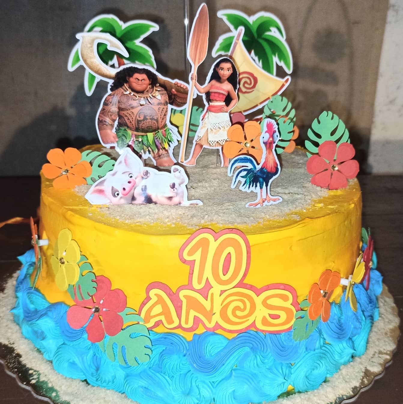Bolo personalizado com tema Moana